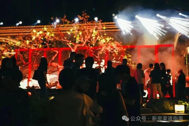 金茂璞元售楼处发布：营销中心！爱游戏体育热搜好房！上海虹口(图2)