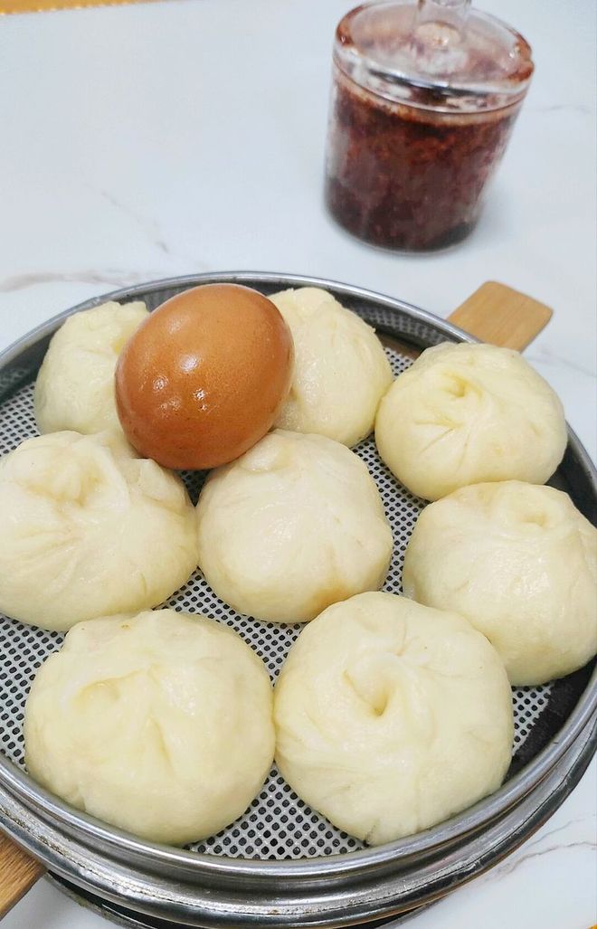 还是冷水蒸看看正确的方法！爱游戏体育蒸包子是开水蒸(图9)