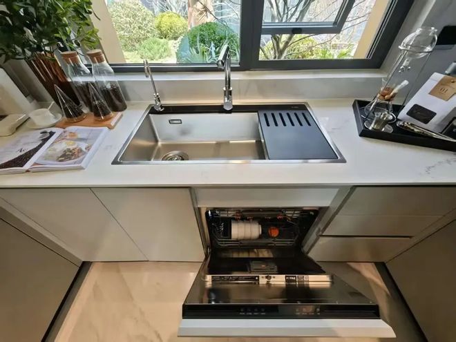 处发布：中环铂樾打造未来品质生活AYX爱游戏最新热搜中环铂樾售楼(图11)